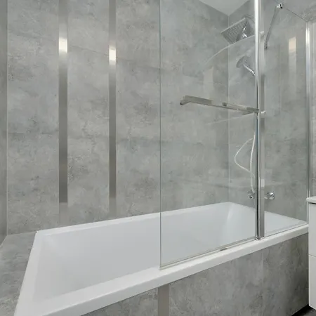 Apartamento Near The River With Balcony And Free Garage By Renters Wrocław